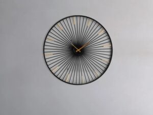 שעון קיר דגם גלגל